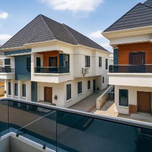 Ginik Suite And Apartments