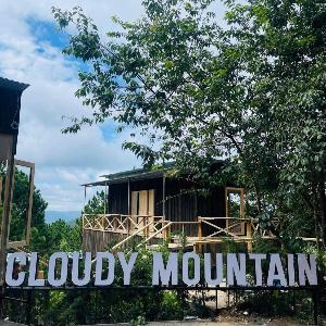Cloudy Mountain Premium