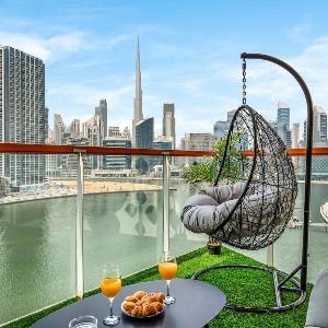 Stunning Burj Khalifa & Lake View 2BR with GYM and Pool