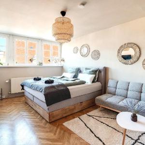 Boho Living Altstadt Suites - Free Parking by HERO HOMES Graz