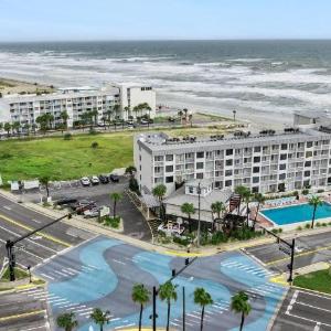 Howard Johnson by Wyndham Oceanfront Daytona Beach