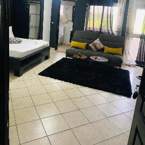 Chambre meublée milan 1 avec cuisine et canal