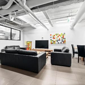 1 BR Heritage Stay - 1 Min Walk to Flinders Station