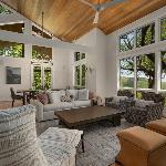 Heaven and Earth - Luxury Accomodations Breathtaking Mountain Views Game Rooms + More! Georgia
