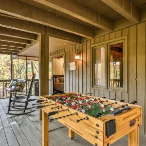 Good Times - Inside Big Canoe Community + Screened-in Porches Firepit Porch Swings + More!