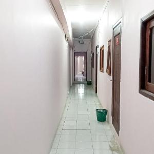 RedDoorz @ Terus Manis Suryakencana