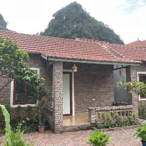 Tam Coc Mountain Light Homestay