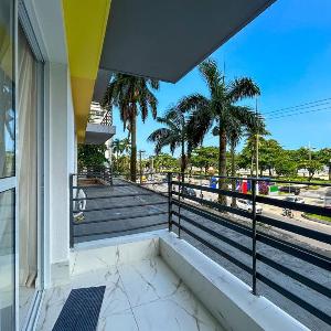 Apto estiloso e climatizado com wi-fi a beira mar