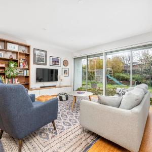 Spacious Family Home Near Mt. Stromlo