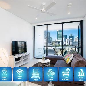 Prime 2BR Location Pool Parking BCT 1004