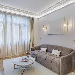 Superb AC Apartment Roosevelt Saint Honoré