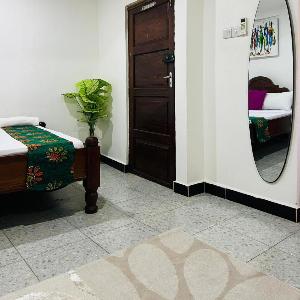Studio Room