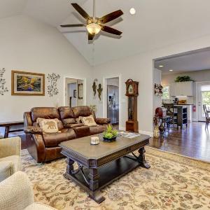 The Winchester House - Serene Surroundings + Close to Downtown Jasper