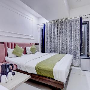 Hotel Pishori Inn