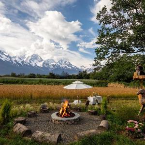 LiJiang Mountain Spring Resort