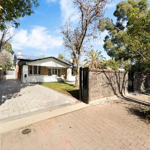 Herringbone Cottage - Unique Garden Escape CBD