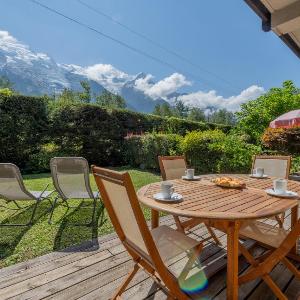 Apt Les Capucins Quiet Chamonix Base w/ Private Garden - Happy Rentals