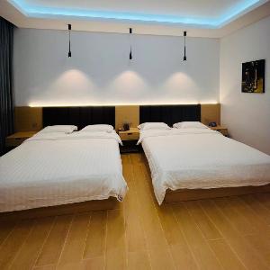 Times Mansion Hotel King Twin bed