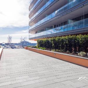 Waterfront Lux| Studio|A/C| Wifi By Tilo