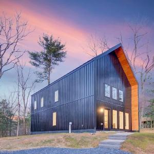 Modern Family Cabin 1 min to Bryce Fire Pit KING Bed