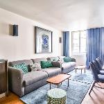 UrbanFlat 131 - Amazing apartment in the center of Paris 