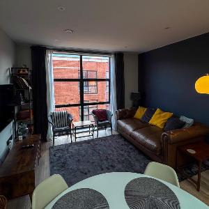 Stylish 2 Bed Apartment Jewellery Quarter