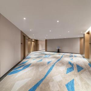 Yizhi Hotel Huayang Subway Station Exhibition Center Store