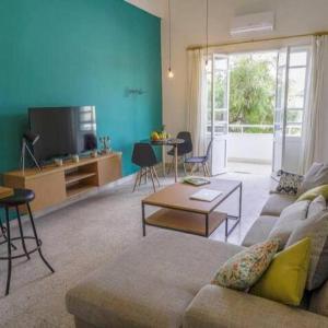 Spirit - 2-BR Apt & Balcony in Mar Mikhael