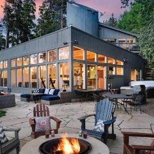 Breck Epic Views Magical Sunsets & Unforgettable Stays