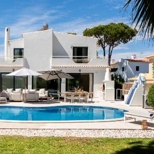 Villa Cyan by SAPvillas