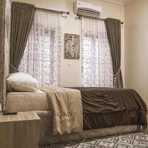 Luxury 3 bedroom apartment in Maryland ikeja