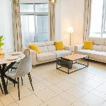 Marina 2BR 58th Floor Sea and City Views Pool Gym