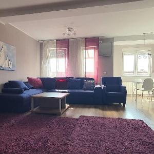 K18 apartment spacious in the center with parking 83 sqm