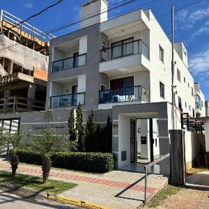 Quinta do Arvoredo – Apartamento confortável na Praia de Palmas com dois dormitórios incluindo uma suíte a 500 metros do mar.
