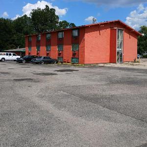 Capital O Pleasant Motel Grand Rapids MI