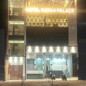 Hotel Ratan Palace
