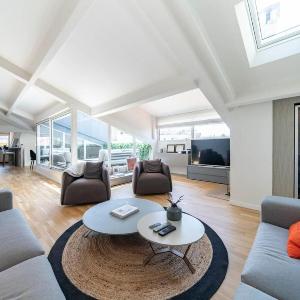 Magnificent duplex close to Carlton