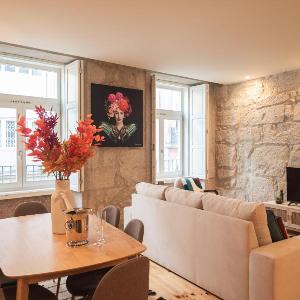 Luxury Style 2 with AC Downtown Porto near Metro