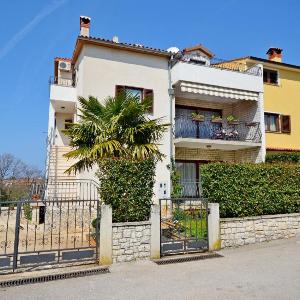 Apartments Biserka