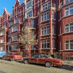 Luxury 4 Bedroom London Flat near Edgware Rd Tube and Hyde Park - Sleeps 8 London