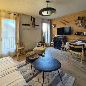 Studio rénové avec balcon et parking aux Orres - FR-1-322-687
