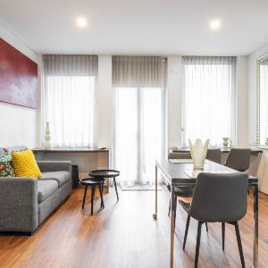 Simple City Stay - Melbourne CBD Apartment
