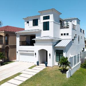 Miramar House 120 E Constellation home
