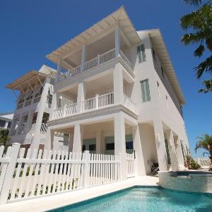 8242 Breakers Blvd home