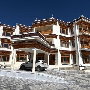 Hotel Raks