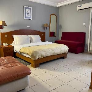 Hotel Peninsule Bonamoussadi Douala