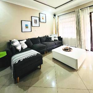 Palms & Pebbles Home