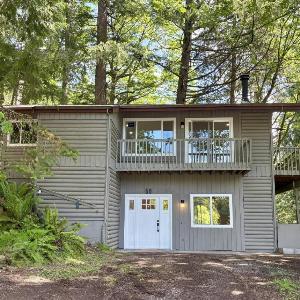 Sudden Valley Luxury Stay-Steps to Lake Louise