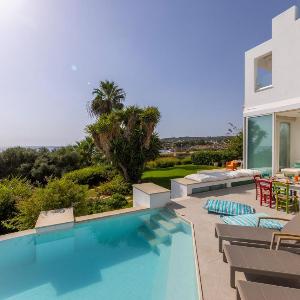 Protaras Seafront Villa AleMar