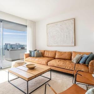 Sophisticated Two Bed Apartment in Pure South with Sea View